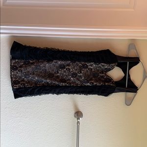 Lace bodycon dress